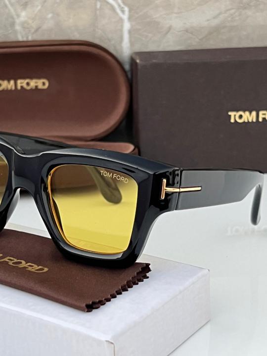 Tomford_4184_yellow